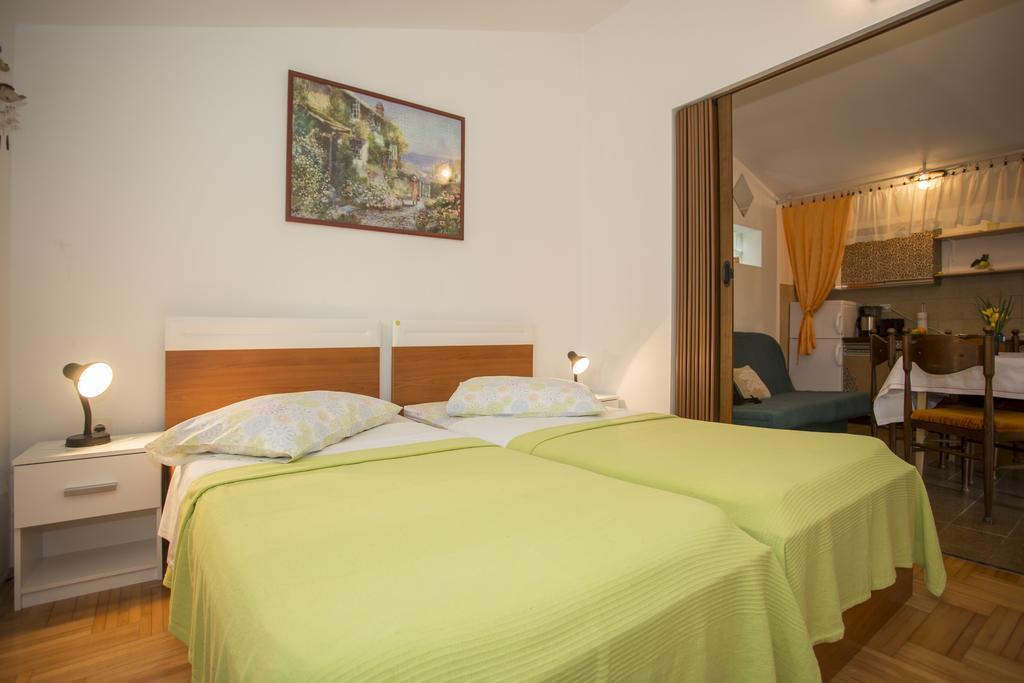 Apartments Pula 1618 Extérieur photo